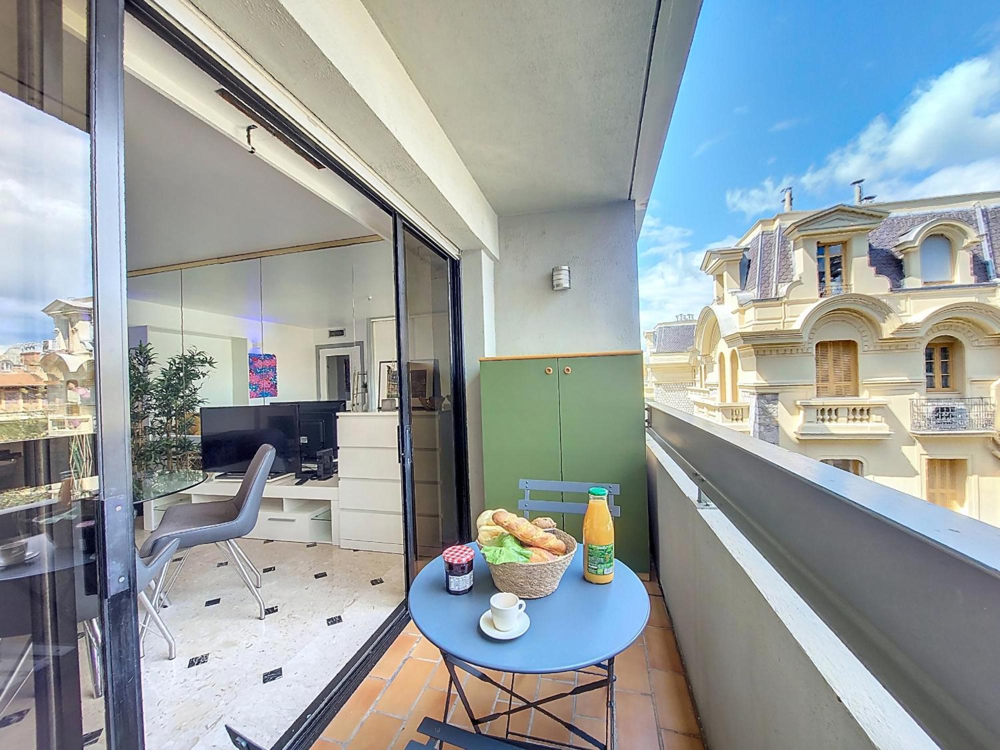 Nestor&jeeves - Pop Art - - Balcony Nizza